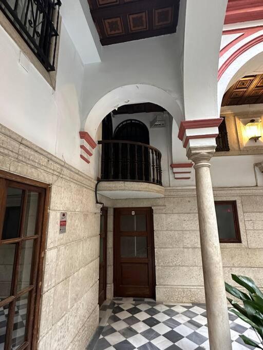 Apartamento Patio Sevillano Frente Catedral المظهر الخارجي الصورة